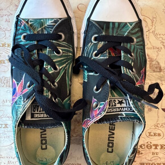 Converse Chuck Taylor All Star Tropical Print Low Tops - Picture 2 of 3